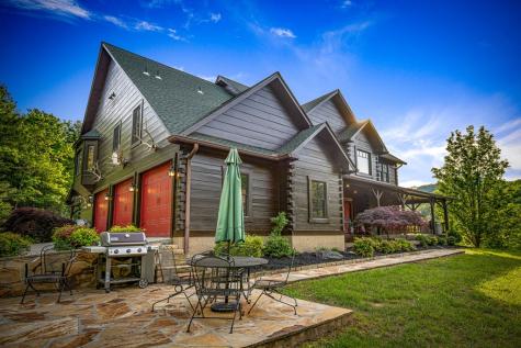 2007 Pine Log Church Road Brasstown NC 28902