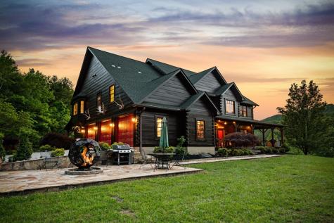 2007 Pine Log Church Road Brasstown NC 28902