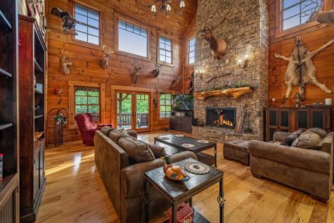 2007 Pine Log Church Road Brasstown NC 28902