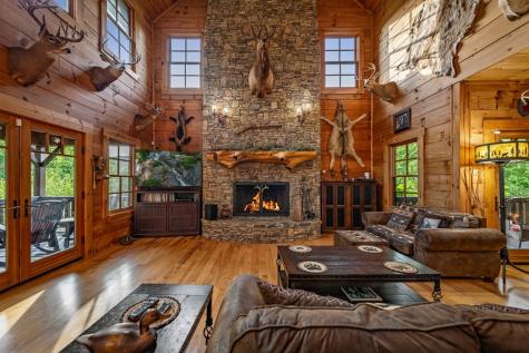 2007 Pine Log Church Road Brasstown NC 28902