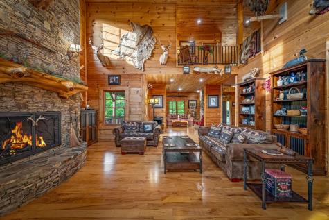 2007 Pine Log Church Road Brasstown NC 28902