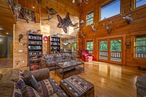 2007 Pine Log Church Road Brasstown NC 28902