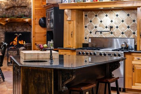 2007 Pine Log Church Road Brasstown NC 28902