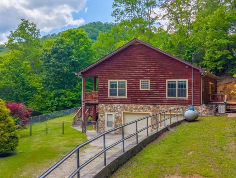 155 Mountain Laurel Road Robbinsville NC 28771