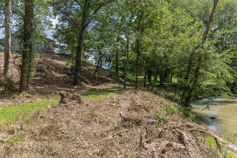 96 West Road Warne NC 28909