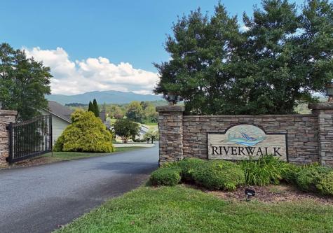 348 Riverwalk Circle Hayesville NC 28904