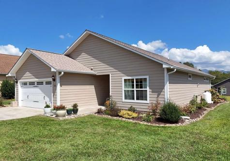 348 Riverwalk Circle Hayesville NC 28904