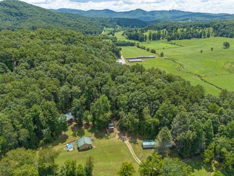 2153 Martins Creek Road Murphy NC 28906