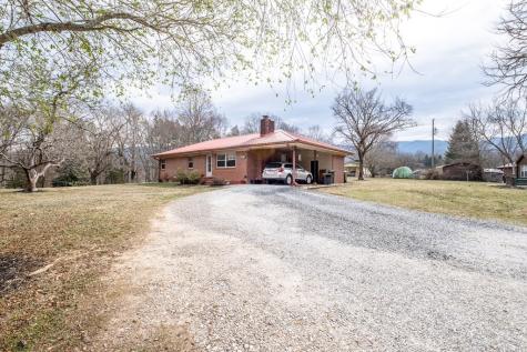 29/33/49 Breedlove Drive Andrews NC 28901