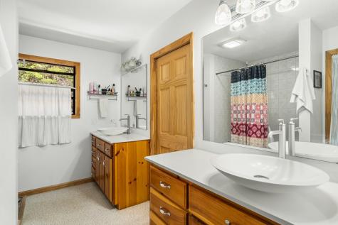 230 Pinners Point Hayesville NC 28904