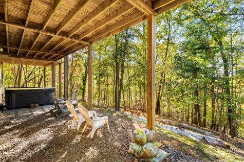 230 Pinners Point Hayesville NC 28904