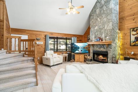 230 Pinners Point Hayesville NC 28904