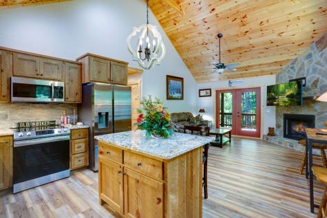 570 Hawthorne Lane Murphy NC 28906