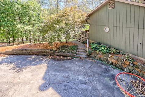 843 Mining Gap Lane Young Harris GA 30582