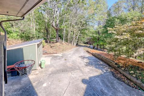 843 Mining Gap Lane Young Harris GA 30582