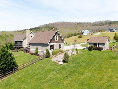 69 Lyndhurst Lane Young Harris GA 30582