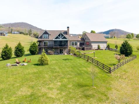 69 Lyndhurst Lane Young Harris GA 30582