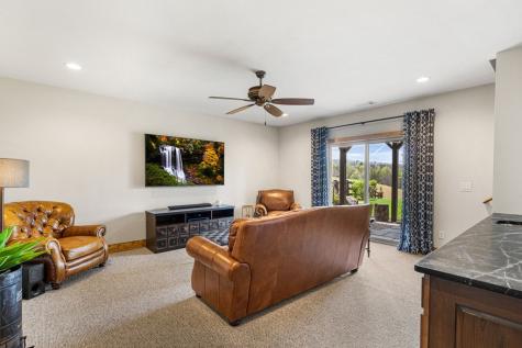 69 Lyndhurst Lane Young Harris GA 30582