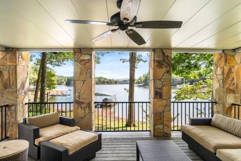 1370 Heathers Cove Circle Hiawassee GA 30546