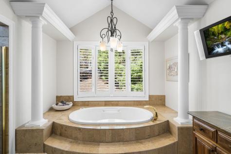 1370 Heathers Cove Circle Hiawassee GA 30546