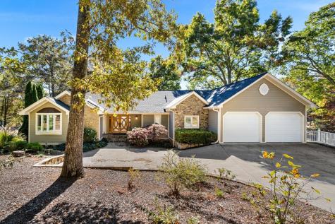 1370 Heathers Cove Circle Hiawassee GA 30546