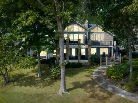 1370 Heathers Cove Circle Hiawassee GA 30546