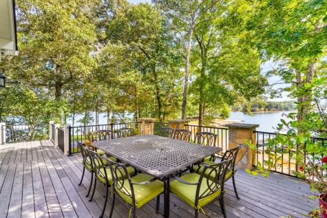 1370 Heathers Cove Circle Hiawassee GA 30546