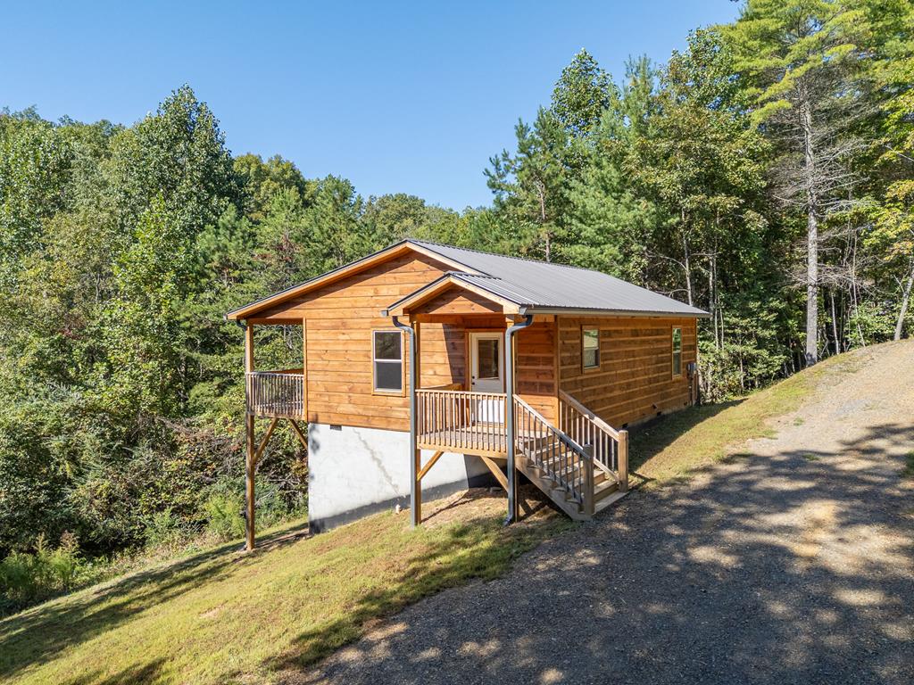 180 Hawthorne Lane Murphy NC 28906