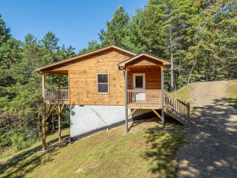 180 Hawthorne Lane Murphy NC 28906