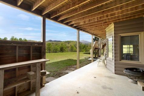 68 Countryside Lane Hayesville NC 28904