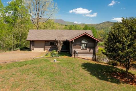 68 Countryside Lane Hayesville NC 28904