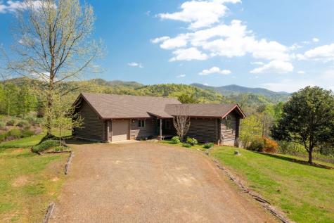68 Countryside Lane Hayesville NC 28904
