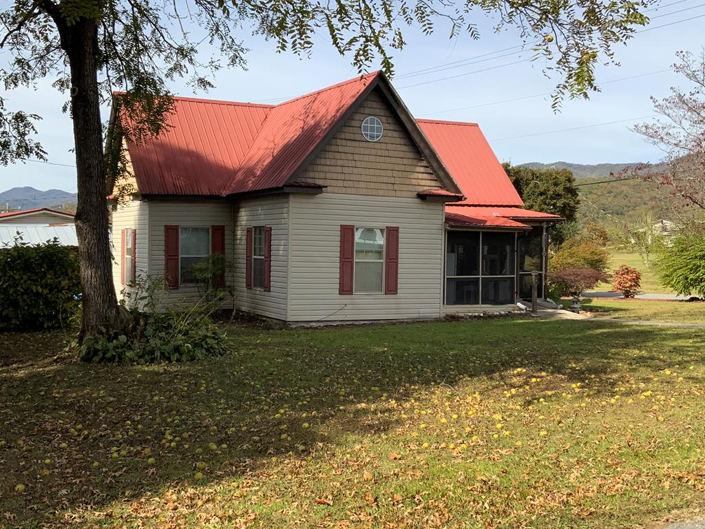 96 Connaheta Avenue Andrews NC 28901