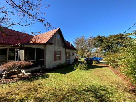 96 Connaheta Avenue Andrews NC 28901