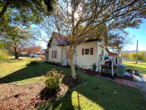 96 Connaheta Avenue Andrews NC 28901