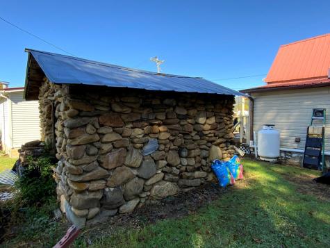 96 Connaheta Avenue Andrews NC 28901