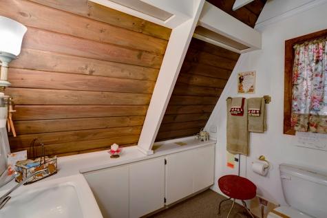 263 Wells Road Brasstown NC 28902