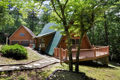 263 Wells Road Brasstown NC 28902