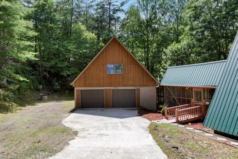 263 Wells Road Brasstown NC 28902