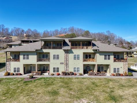 1649D Lakeview Drive Young Harris GA 30582