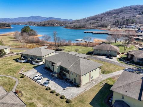 1649D Lakeview Drive Young Harris GA 30582