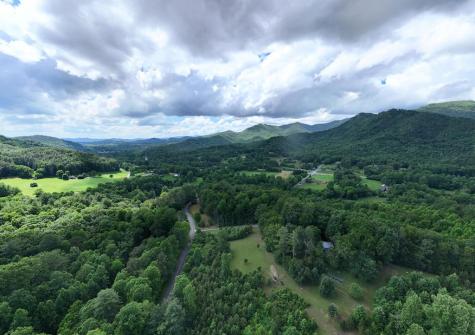 231 Geisky Creek Road Hayesville NC 28904