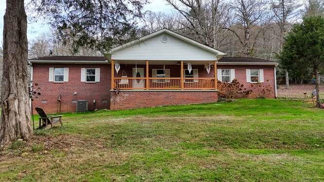 147 Sawyer Cove Road Hayesville NC 28904