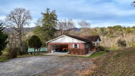 147 Sawyer Cove Road Hayesville NC 28904