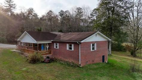 147 Sawyer Cove Road Hayesville NC 28904