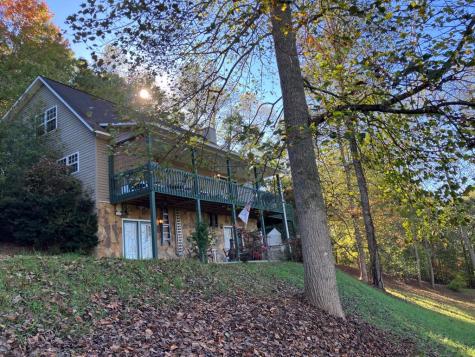 121 White Oak Drive Warne NC 28909