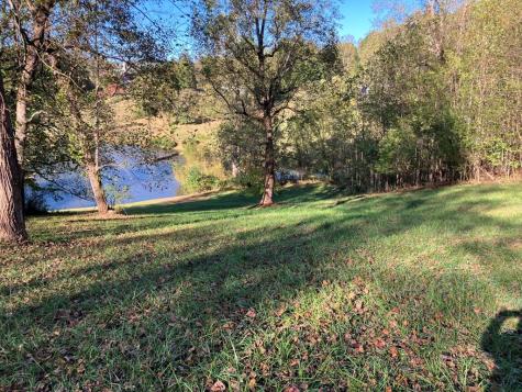121 White Oak Drive Warne NC 28909
