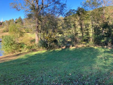 121 White Oak Drive Warne NC 28909
