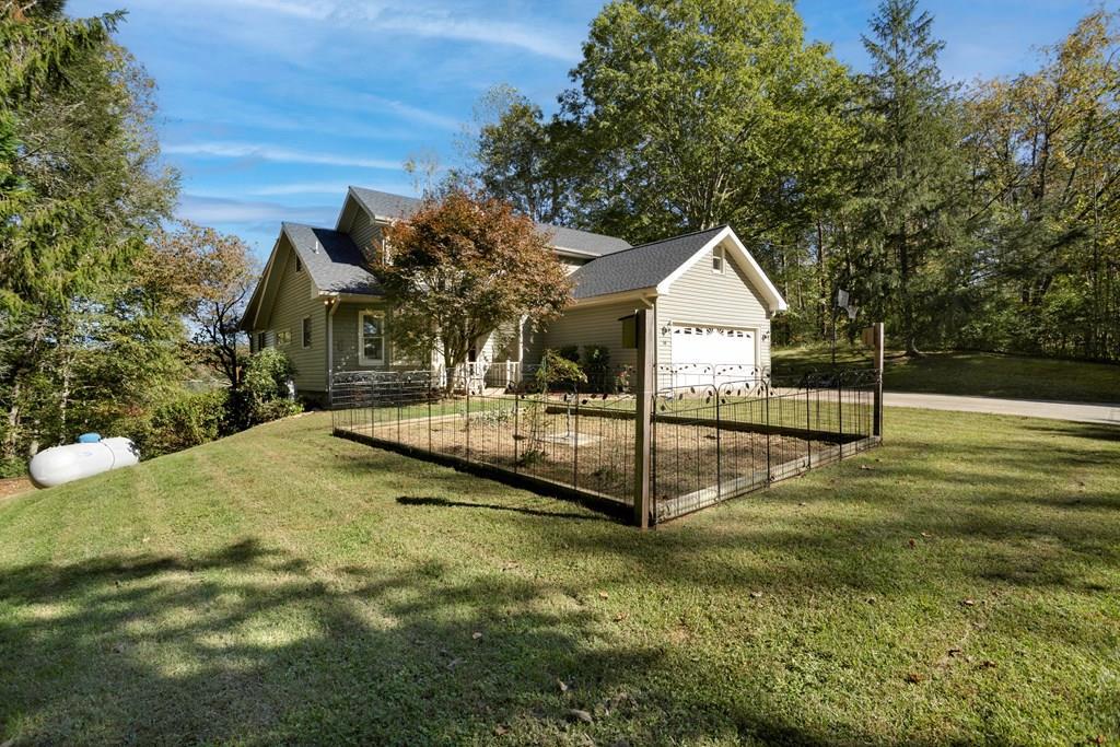 14 Rivendell Way Hayesville NC 28904