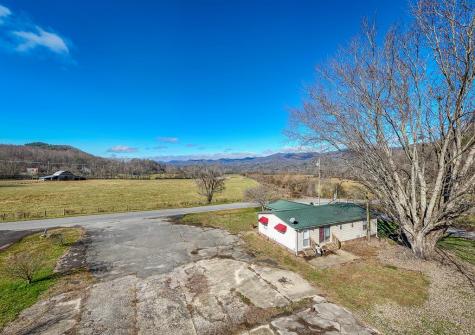 2617 Stewart Road Andrews NC 28901